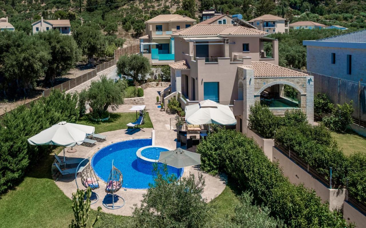 Romanza Luxury Villa Kalamákion Esterno foto