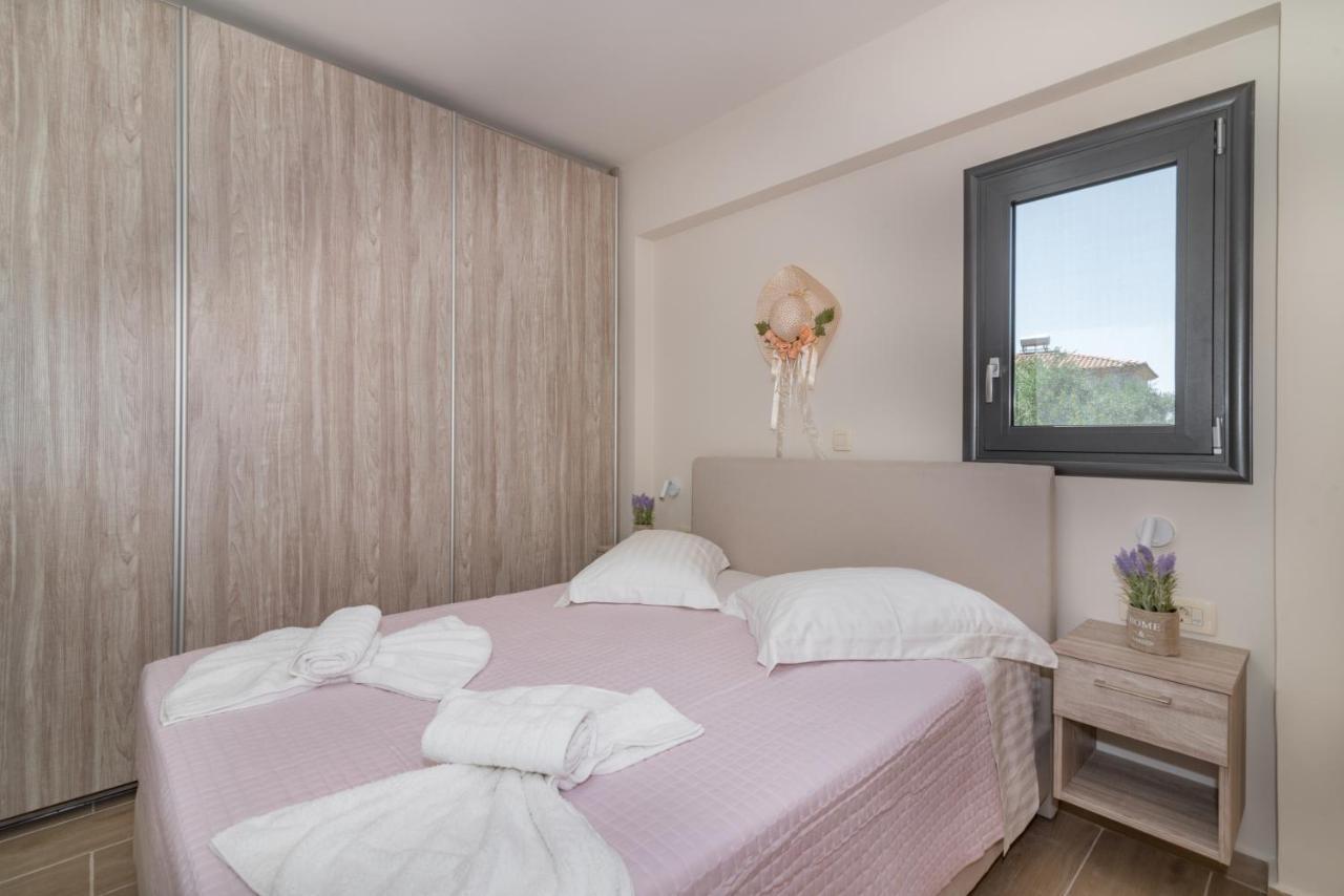 Romanza Luxury Villa Kalamákion Esterno foto
