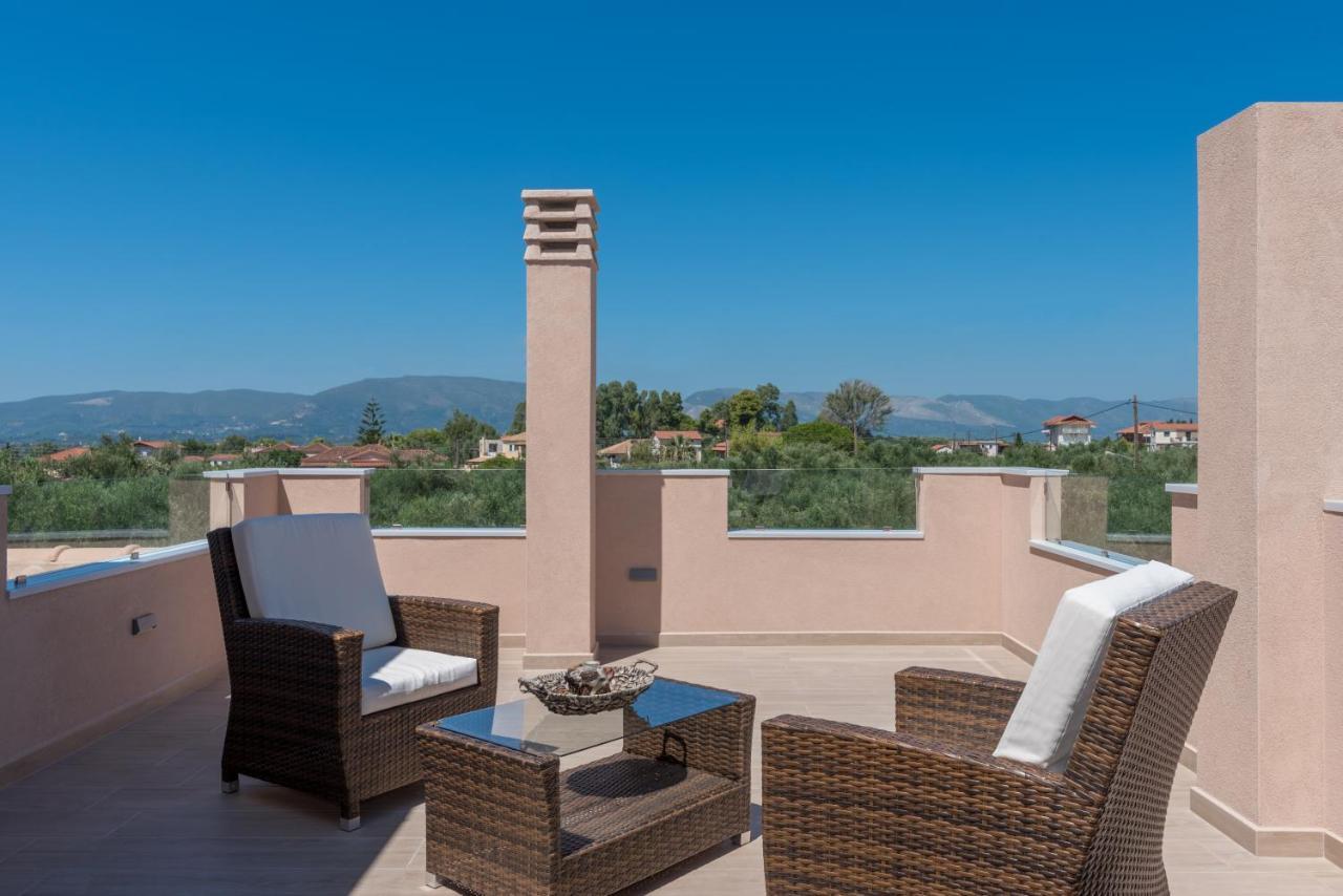 Romanza Luxury Villa Kalamákion Esterno foto