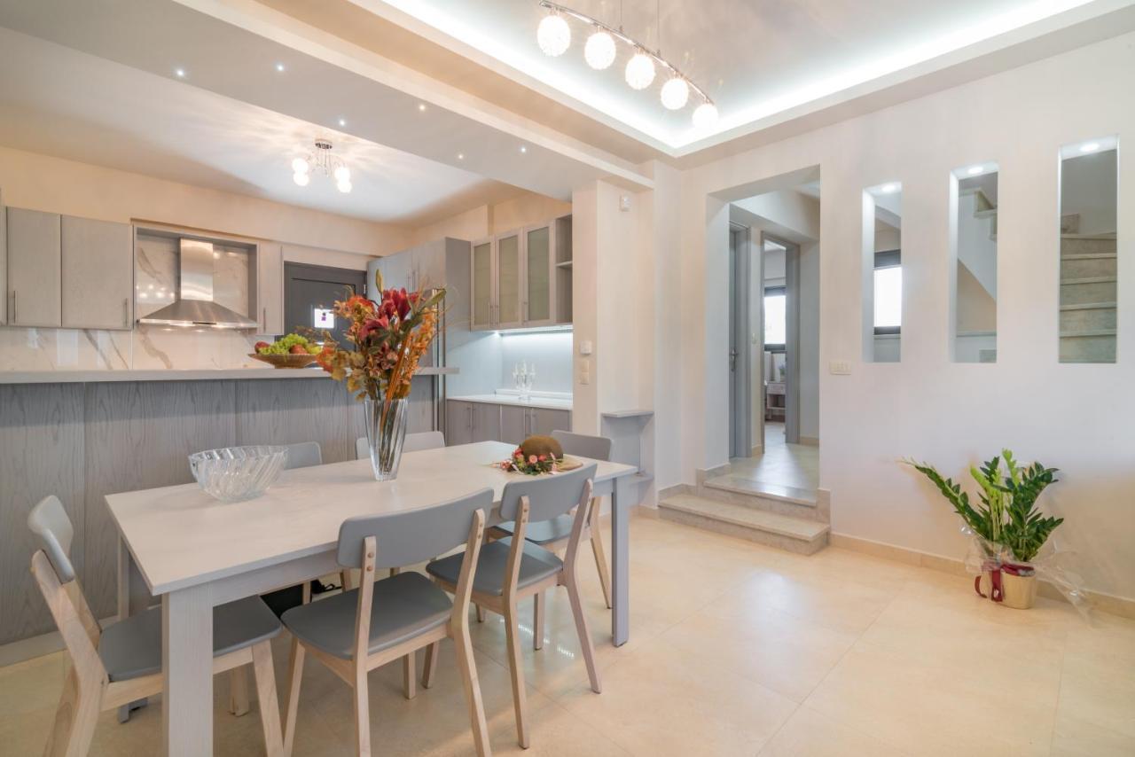 Romanza Luxury Villa Kalamákion Esterno foto